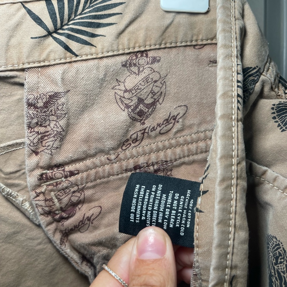 ED HARDY Printed Brown Cargo Shorts Size 34 - Picture 7 of 7